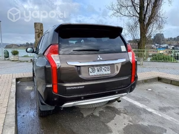 MITSUBISHI MONTERO SPORT