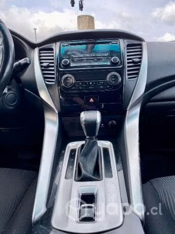 MITSUBISHI MONTERO SPORT