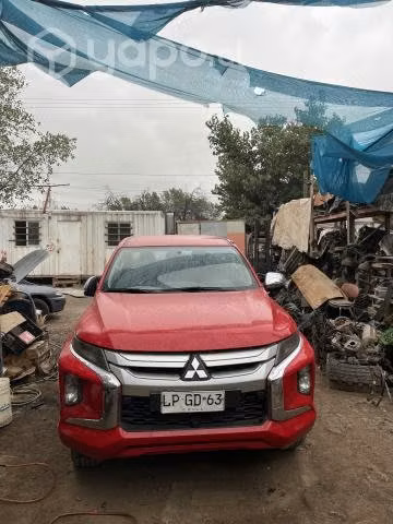 Mitsubishi l200 2019