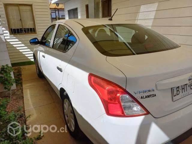 Nissan versa 2019