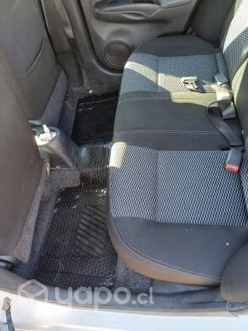 Nissan versa 2019