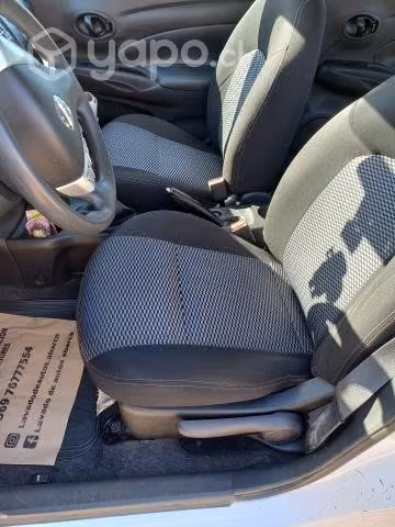 Nissan versa 2019