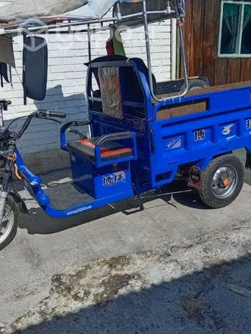 Se vende una moto torito con dos neumático de rega