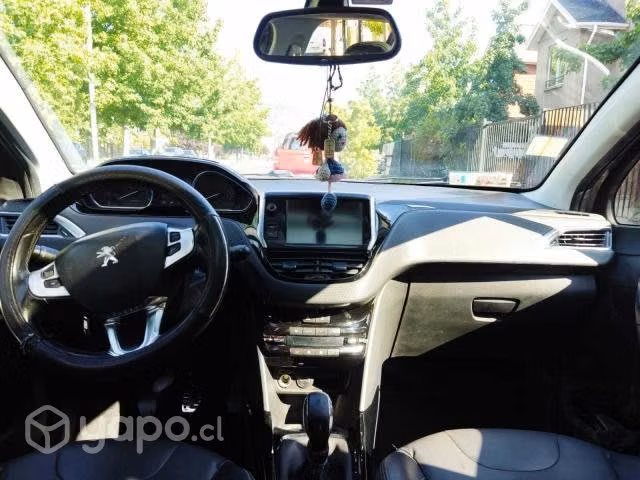 Peugeot 2008 2015