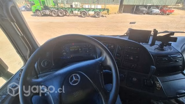 Mercedes benz actros 3341