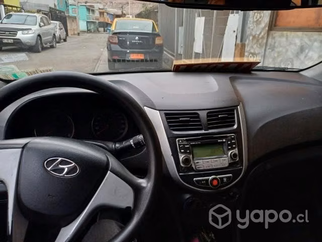 Hyundai accent 2014
