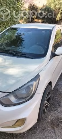 Hyundai accent 2014