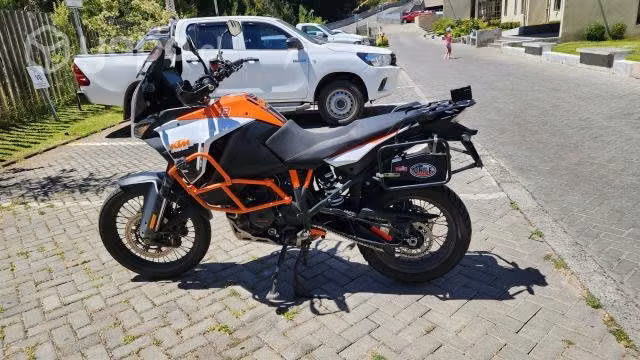 Se vende KTM Super Adventure R 1290