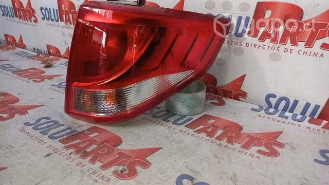 Farol trasero derecho para refine m4