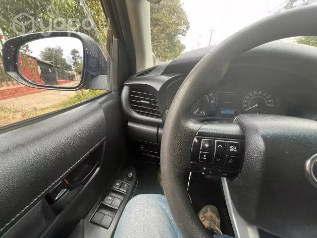 Toyota hilux 2021