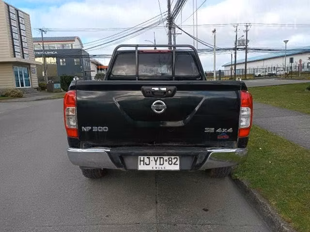 Nissan np300 2016