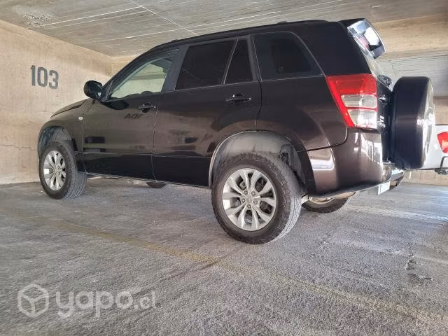 Suzuki grand nomade