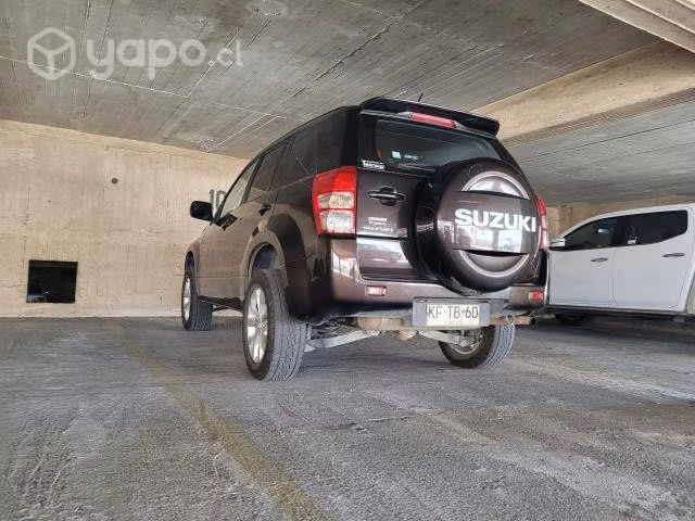 Suzuki grand nomade