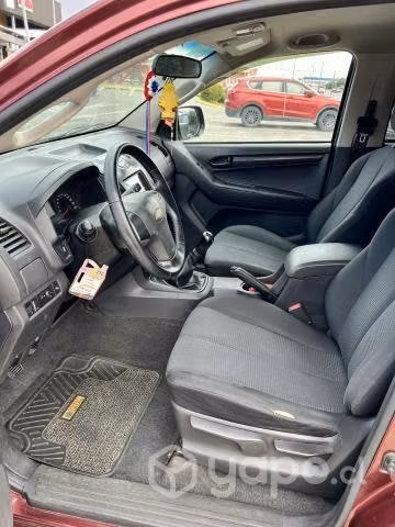 Chevrolet dmax 2016