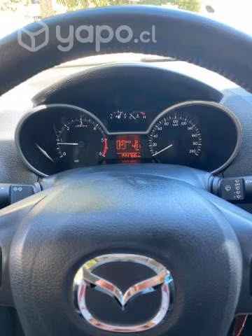 Mazda BT50 Automática Diésel 4x4 IMPECABLE