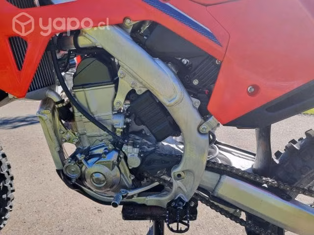 Honda CRF450R año 2021 muy poco uso