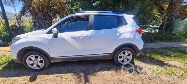 Se vende auto changan