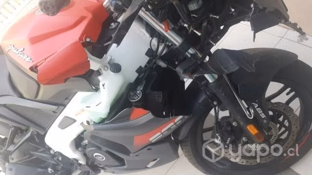 Se vende moto chocada