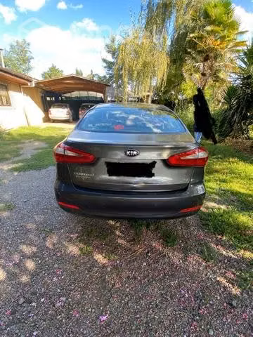 Kia cerato 2014