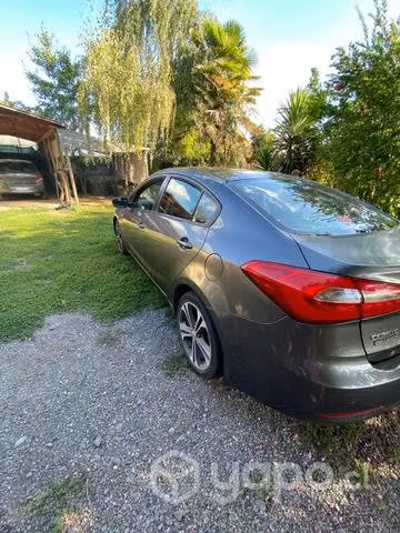 Kia cerato 2014