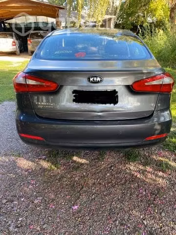 Kia cerato 2014