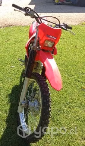 Moto Honda CRF 250f año 2022