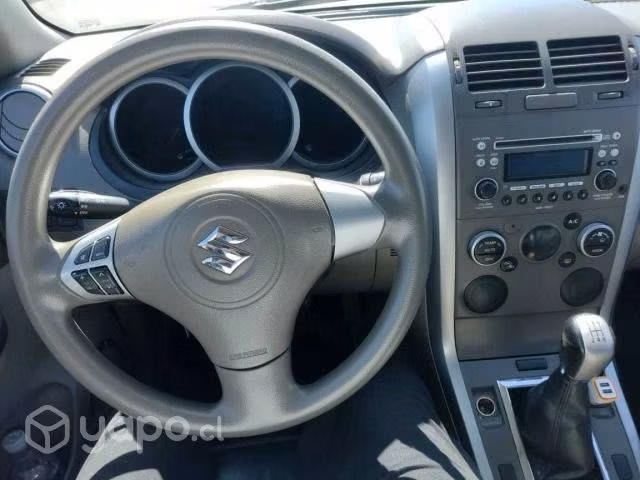 Suzuki grand nomade 2010