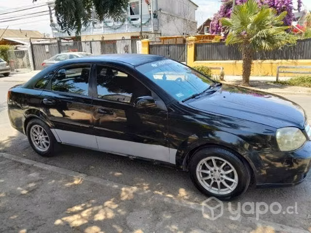 Auto Chevrolet Optra 2014 1.6 - Imagen 2