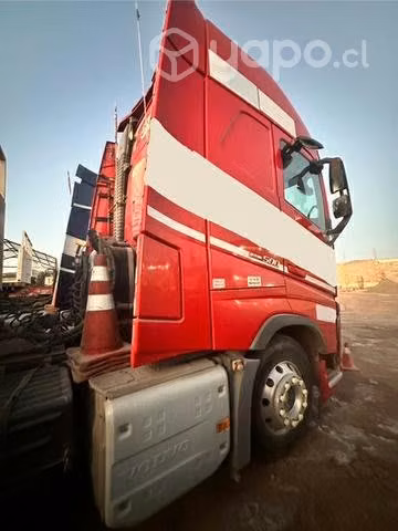 Se vende tracto camión volvo fh con kit hidráulico
