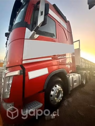 Se vende tracto camión volvo fh con kit hidráulico