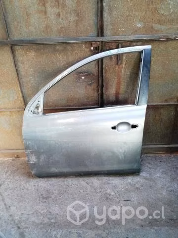 Puerta delantera izquierda nissan versa-march orig