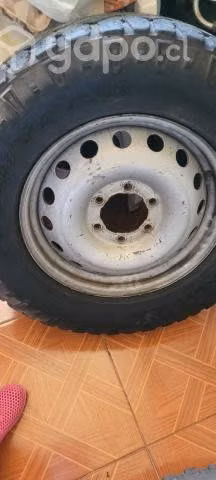 Juego de llantas y neumáticos 245/70/17