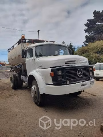 Camion aljibe mb 1926