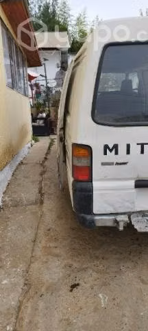 Vendo furgón mishubishi L300 año 98