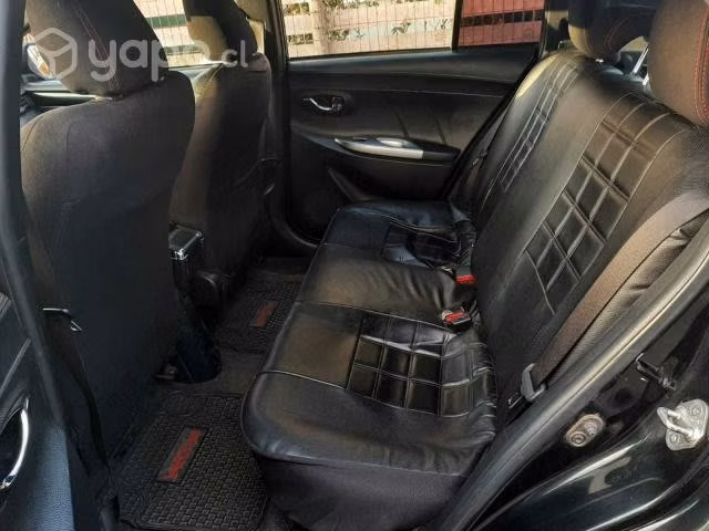 Toyota yaris 2016