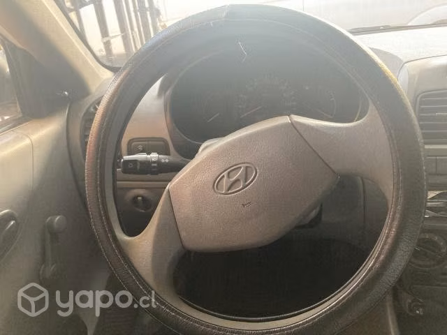 Vendo Hyundai accent 1.5 GL año 2004