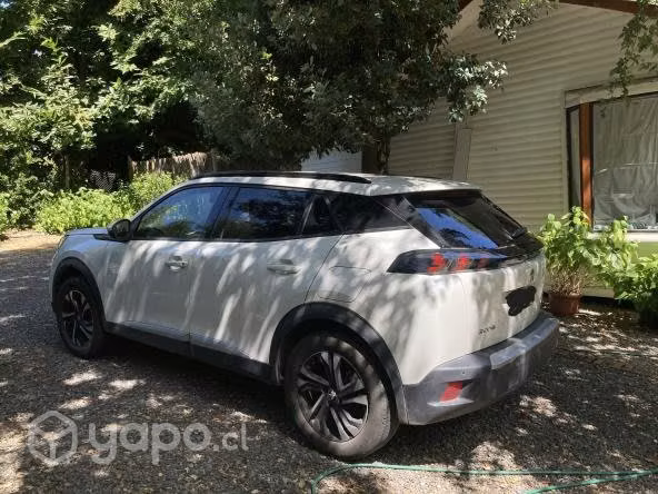 Peugeot 2008 allure pack blue hdi 1.5 aut, año 202