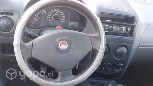 Fiat strada 2010