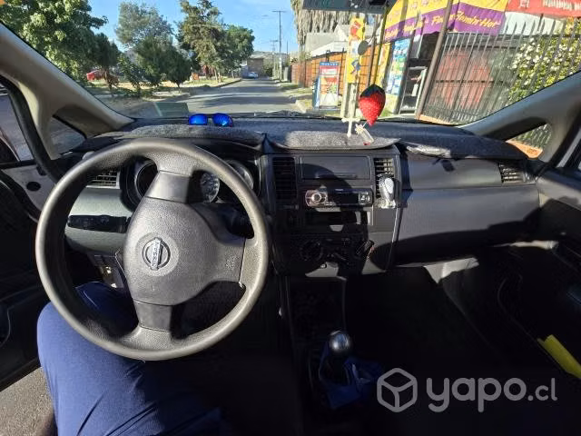 Vendo Nissan Tiida 2011