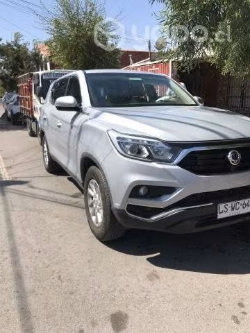 Vendo camioneta Ssangyong impecable