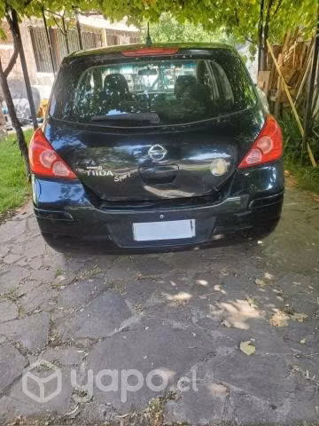 Nissan tiida 2014