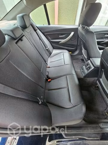 Bmw 320i 2.0 AT 2013