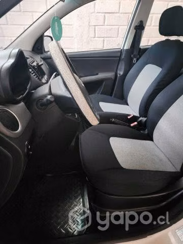 Hyundai i-10 2010 - Imagen 7