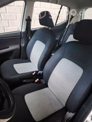Hyundai i-10 2010 - Imagen 8