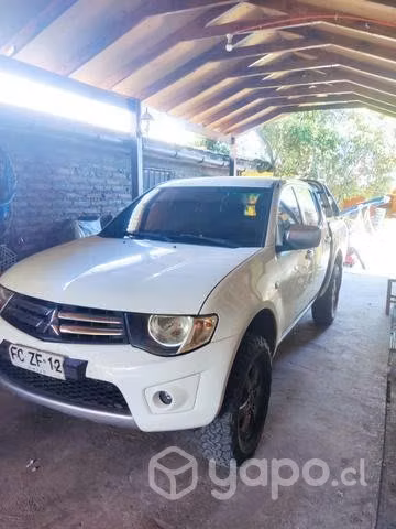 Mitsubishi l200 katana