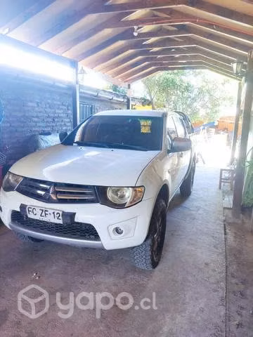 Mitsubishi l200 katana