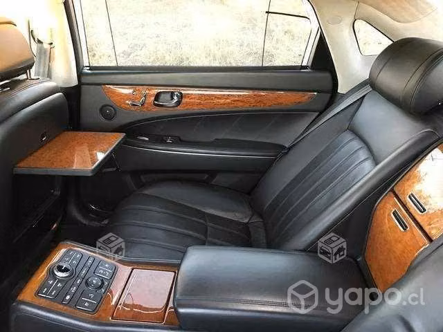 Hyundai equus 2010