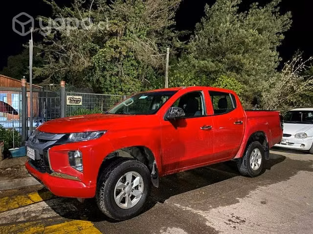 Camioneta Mitsubishi