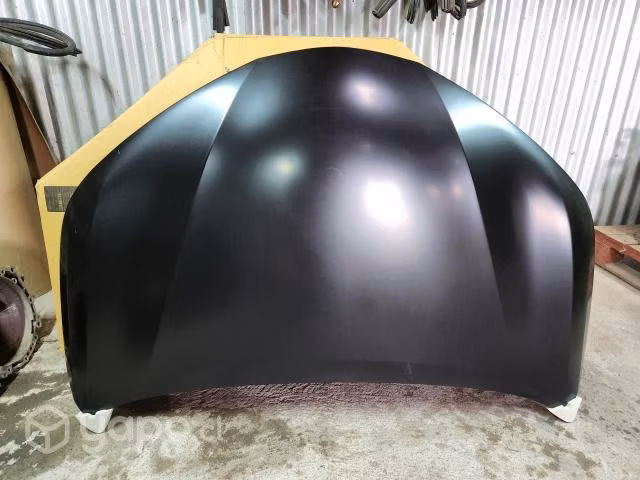 Capot toyota yaris año 2020