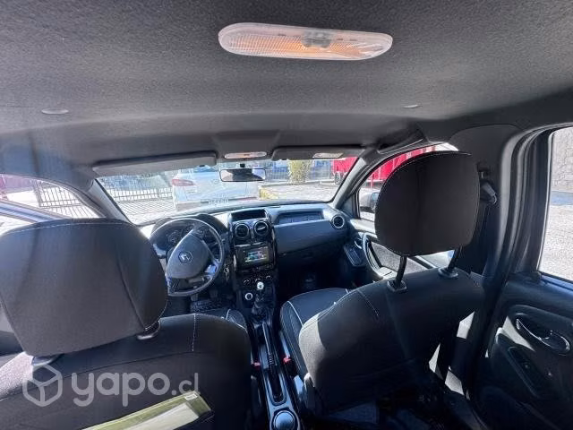 Vendo camioneta 4x4 año 2021 ranault oroch 2.0